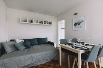 Cosy Melbourne Apartment Close To CBD - Sunshine Coast Guide 3