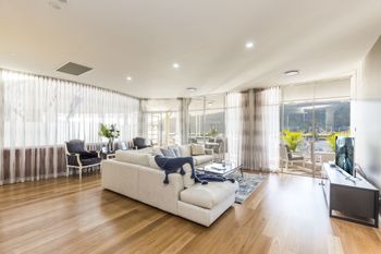 3 Bedroom Waterfront Penthouse On The Hawkesbury - Sunshine Coast Guide 0