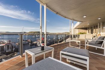 3 Bedroom Waterfront Penthouse On The Hawkesbury - Sunshine Coast Guide 6