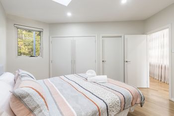 3 Bedroom Waterfront Penthouse On The Hawkesbury - Sunshine Coast Guide 1
