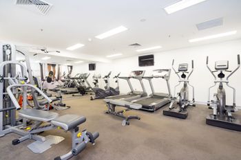 Executive Studio Inner City Apartment - Sunshine Coast Guide 3