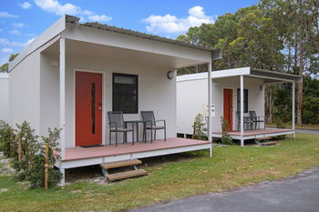 Beaches Of Byron - Sunshine Coast Guide 1