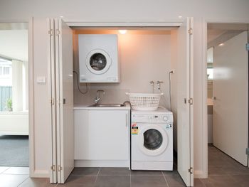 Boat Harbour Holiday 10 Noamunga Street - Sunshine Coast Guide 3