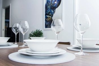 Vibrant City Pad - Sunshine Coast Guide 2