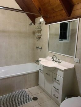 Kookaburra Cottage At Hat Head - Sunshine Coast Guide 3