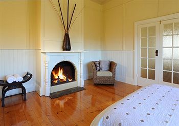 Healesville Garden Accommodation - Sunshine Coast Guide 5