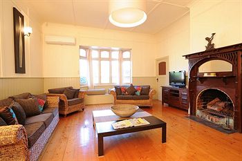 Healesville Garden Accommodation - Sunshine Coast Guide 3