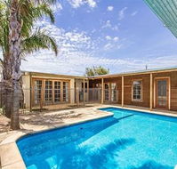 Hidden Oasis - Sunshine Coast Guide