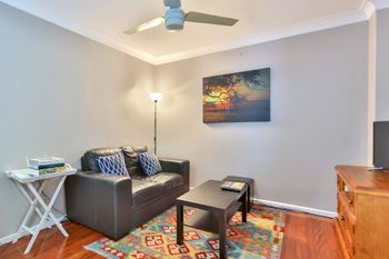 Super 1 Bedroom Pad In New Farm - Sunshine Coast Guide 0