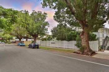 Super 1 Bedroom Pad In New Farm - Sunshine Coast Guide 2