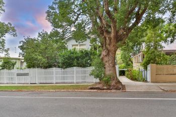 Super 1 Bedroom Pad In New Farm - Sunshine Coast Guide 3