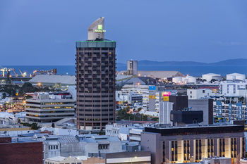 Holiday Inn Townsville - Sunshine Coast Guide 4