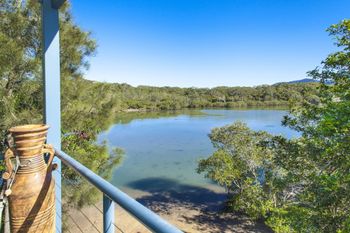 Spinnakers Loft 3 Bed Apartment - Sunshine Coast Guide 1