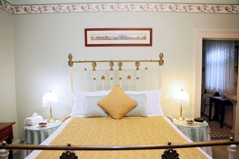 Forgandenny Bed & Breakfast - Sunshine Coast Guide 5