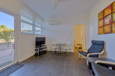 Getaway Villas Unit 38 5 - Sunshine Coast Guide 5