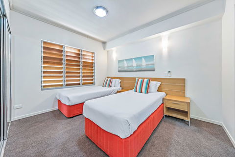 Sea La Vie - Airlie Beach - Sunshine Coast Guide 0