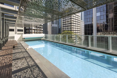 Oaks Aurora Tower - Sunshine Coast Guide 6