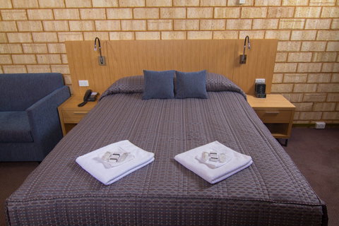 The View On Hannans - Sunshine Coast Guide 5