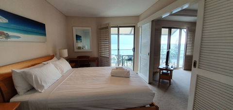 Sea Breeze Luxury Holiday Apartment Accommodation - Sunshine Coast Guide 5