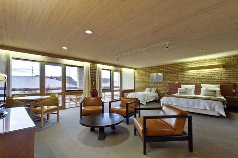 Flinders Cove Motor Inn - Sunshine Coast Guide 0