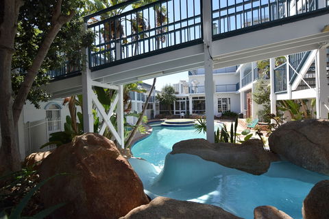West Beach Lagoon 218 - Sunshine Coast Guide 3
