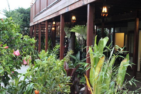 Five 3 Five - The Beachside Barracks - Sunshine Coast Guide 6