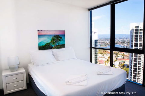 Apartment Stay - Circle On Cavill - Sunshine Coast Guide 6