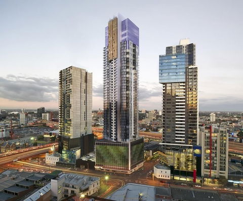 Southbank Platinum Tower Apartment - Sunshine Coast Guide 1