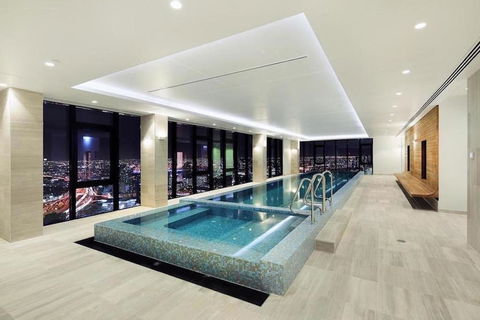 Southbank Platinum Tower Apartment - Sunshine Coast Guide 4