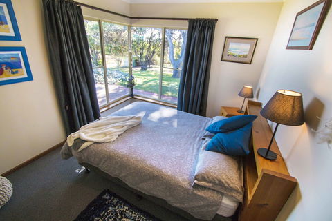 Jury Road Orchard - Sunshine Coast Guide 6