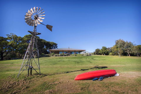 Jury Road Orchard - Sunshine Coast Guide 0