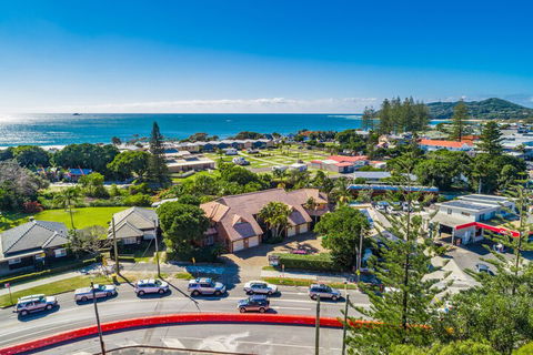 Bayside Court Apartments - Sunshine Coast Guide 5