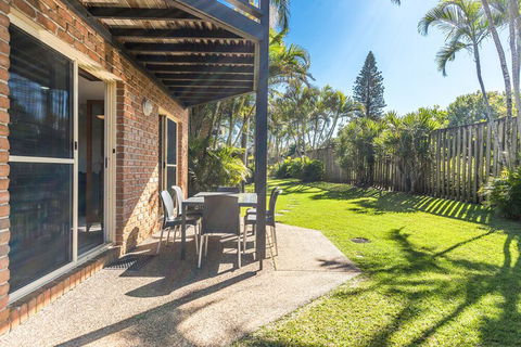Bayside Court Apartments - Sunshine Coast Guide 3