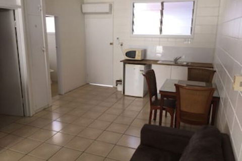 A1 Inn The City - Sunshine Coast Guide 6