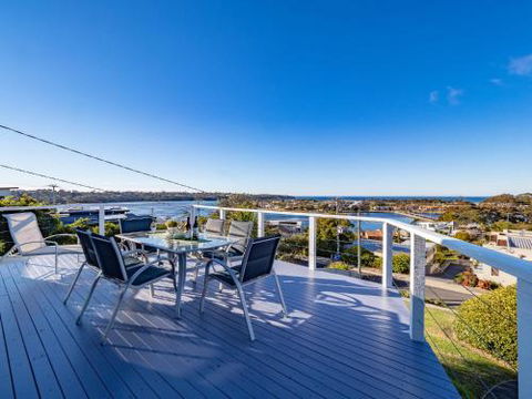 Sea180 Merimbula - Sunshine Coast Guide 0