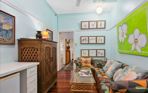 Floriana Guest House - Sunshine Coast Guide 2