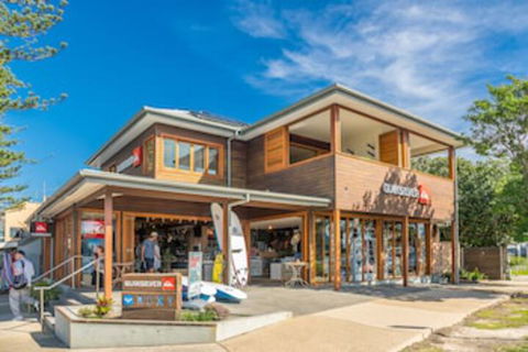 A PERFECT STAY - Quiksilver Apartments - The Wreck - Sunshine Coast Guide 0