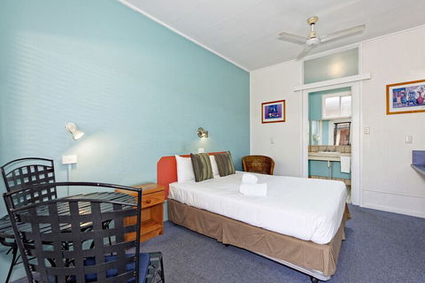 Riviera Motel Bundaberg - Sunshine Coast Guide 7