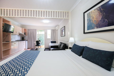 Toowong Central Motel Apartments - Sunshine Coast Guide 6
