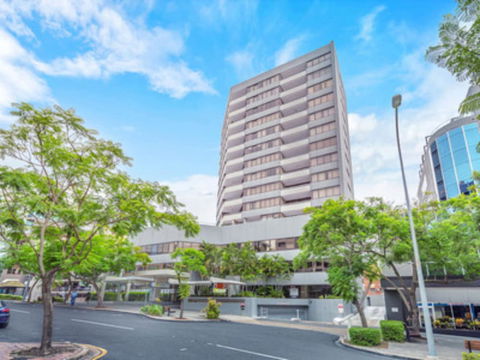 The Astor Apartments - Sunshine Coast Guide 0