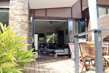 Anchorage Apartments Bermagui - Sunshine Coast Guide 1