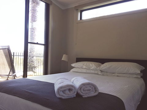 Anchorage Apartments Bermagui - Sunshine Coast Guide 6