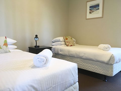 Anchorage Apartments Bermagui - Sunshine Coast Guide 4