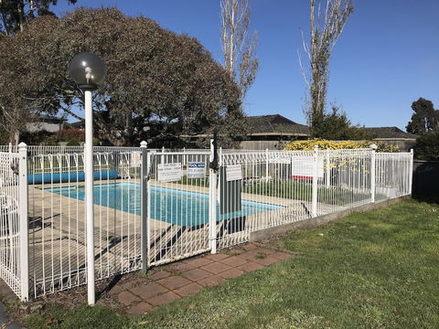 Alfred Motor Inn - Sunshine Coast Guide 5