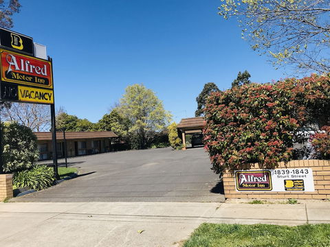 Alfred Motor Inn - Sunshine Coast Guide 2