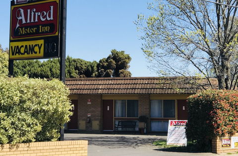 Alfred Motor Inn - Sunshine Coast Guide 4