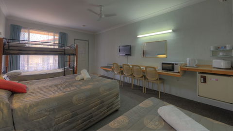 Alluna Motel - Sunshine Coast Guide 5