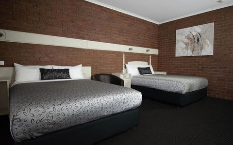 Albury Townhouse Motel - Sunshine Coast Guide 4