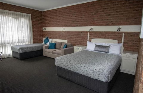 Albury Townhouse Motel - Sunshine Coast Guide 6