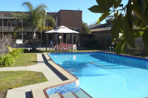 Australia Park Motel - Sunshine Coast Guide 3